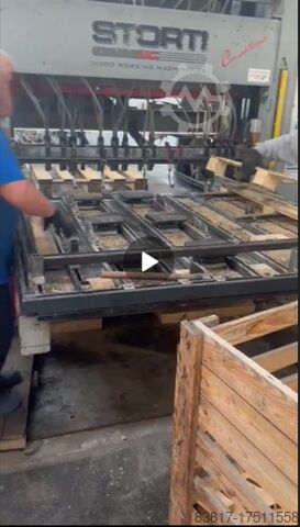 Storti hydraulischer Nagler mit Wechselz Storti