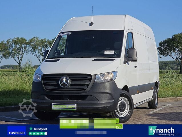 Kombi med högt tak MERCEDES-BENZ ESPRINTER 55 kWh 168 km wltp