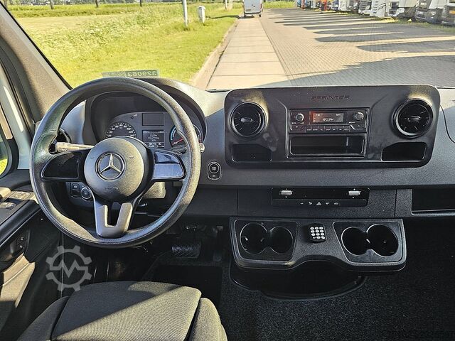 Karavan sa visokim krovom MERCEDES-BENZ ESPRINTER 55 kWh 168 km wltp