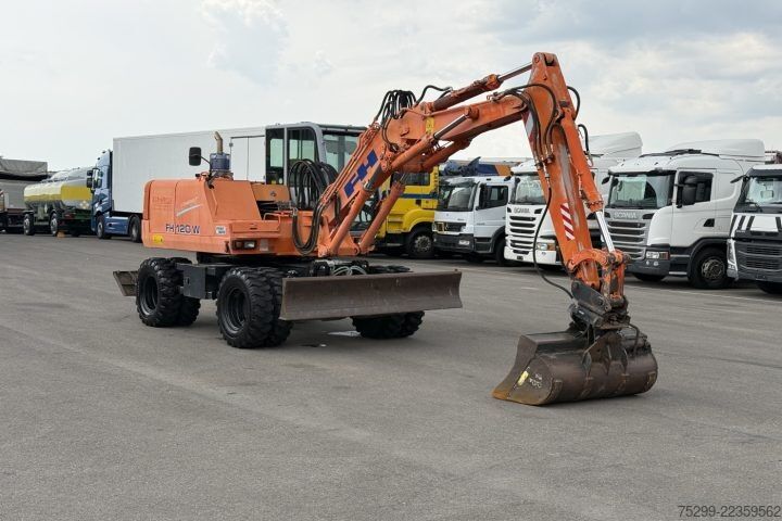 Walsmachine Hitachi FH120W Mobilbagger / Swiss-Vehicle