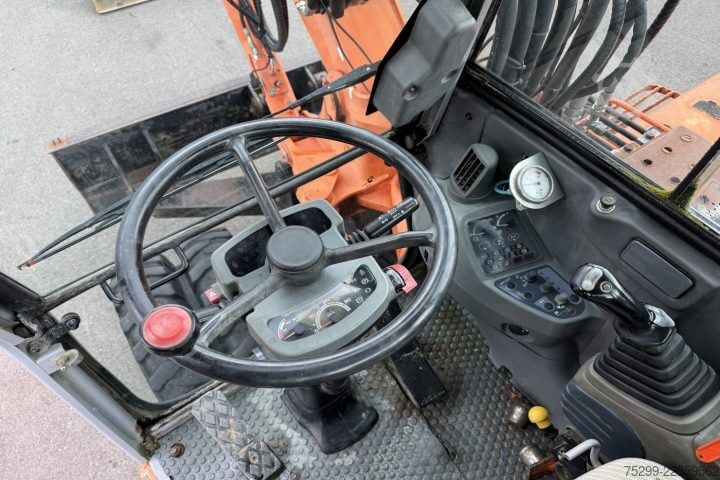 Walsmachine Hitachi FH120W Mobilbagger / Swiss-Vehicle