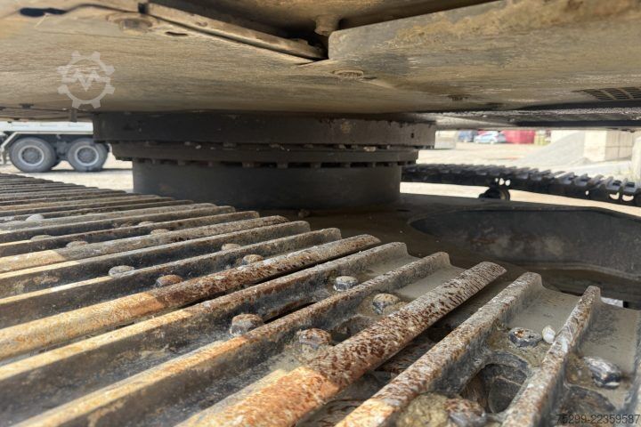 Walsmachine Hitachi ZX250LCN-3 / Swiss-Vehicle
