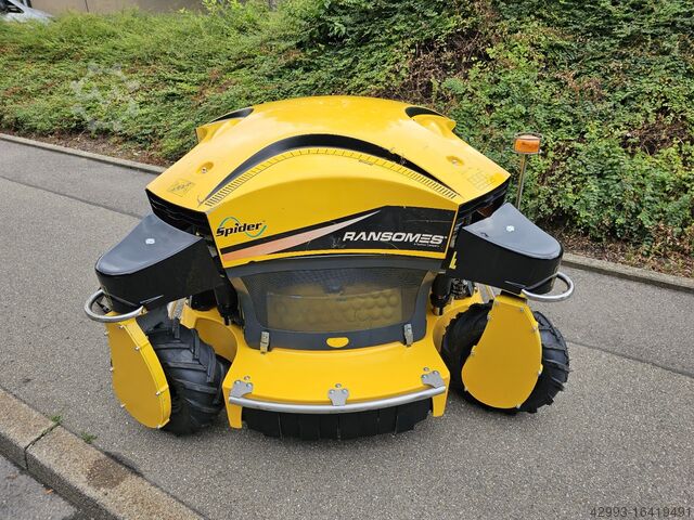 Maaier Dvorak Ransomes Spider ILD02