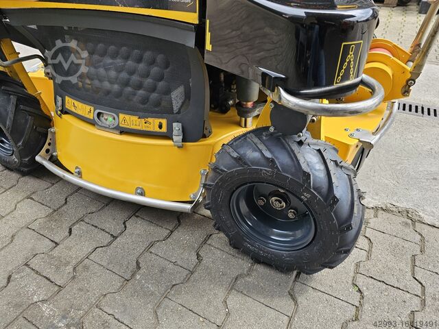 Maaier Dvorak Ransomes Spider ILD02