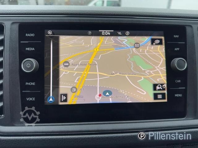 Vrachtwagen met bakwagen VW Crafter 35 HUMBAUR Koffer KLIMA NAVI KAMERA GRA