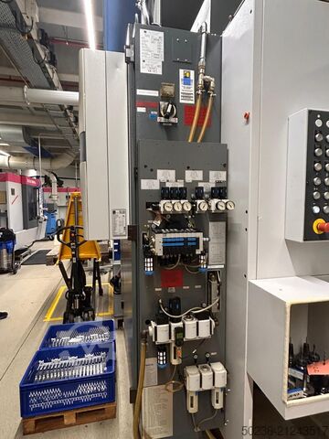 Vertical machining center Stama MC334