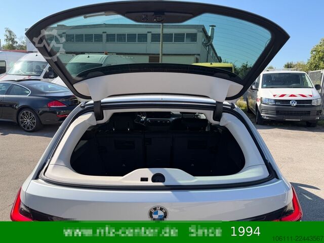 Minibus BMW 320d xDrive Touring M-Shadow Driving Assistant