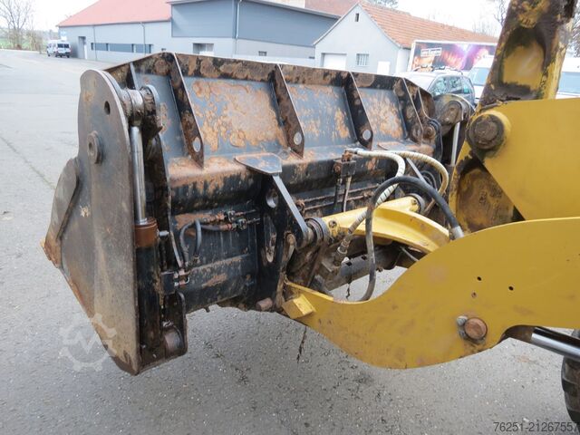Loader Caterpillar CAT 906 H