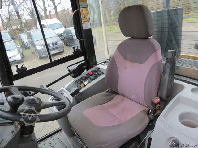 Loader Caterpillar CAT 906 H