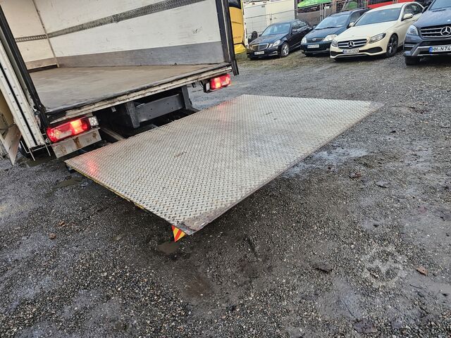 LKW mit Kofferaufbau Volvo FL 240 4x2 16tons Seitentüren Koff