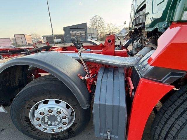 Šasija kamiona MERCEDES-BENZ Arocs 3240 8x2 - 3 x Lenkachsen