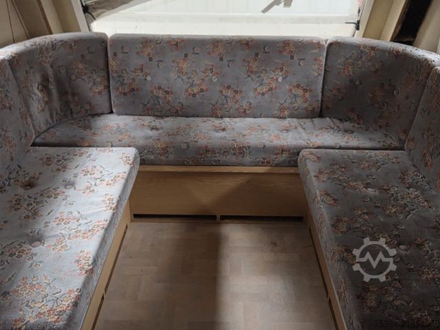 Caravana KIP KG 48 TN Wohnwagen Toilet + Etagenbett