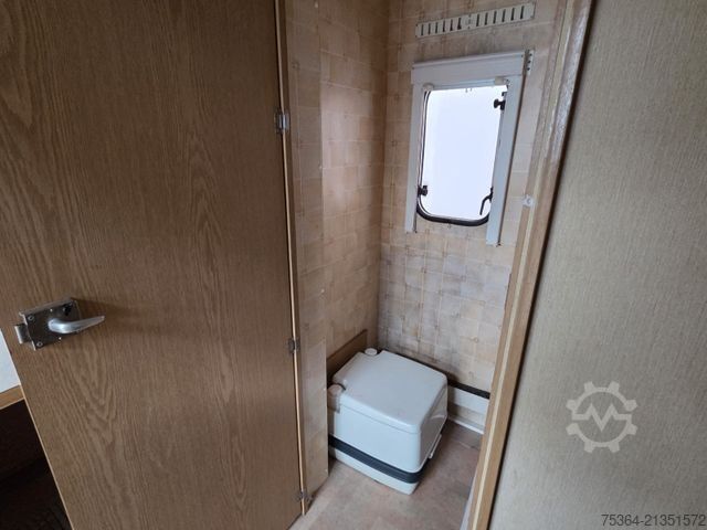 Caravana KIP KG 48 TN Wohnwagen Toilet + Etagenbett