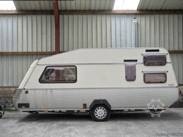 Caravana KIP KG 48 TN Wohnwagen Toilet + Etagenbett