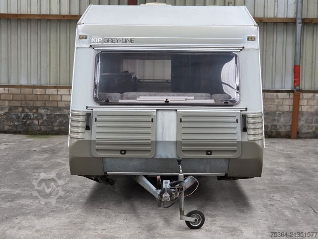 Caravana KIP KG 45 TLB Wohnwagen Toilet + Etagenbett