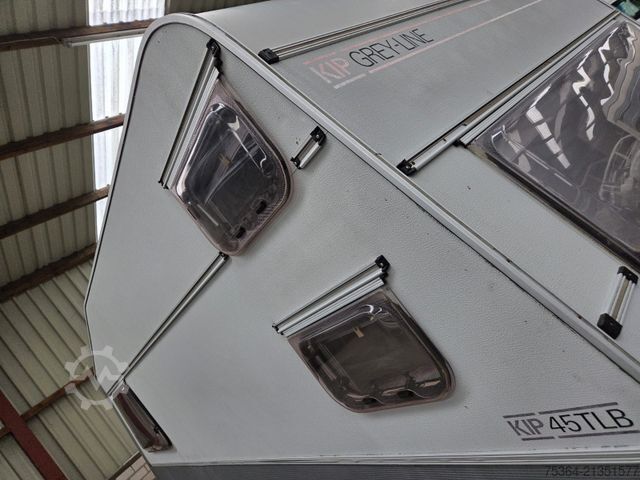 Caravana KIP KG 45 TLB Wohnwagen Toilet + Etagenbett