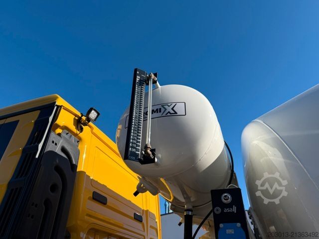 Kamion mikser za beton MAN 35.440 8x4 BB CH Betonmischer Euromix 10 m³