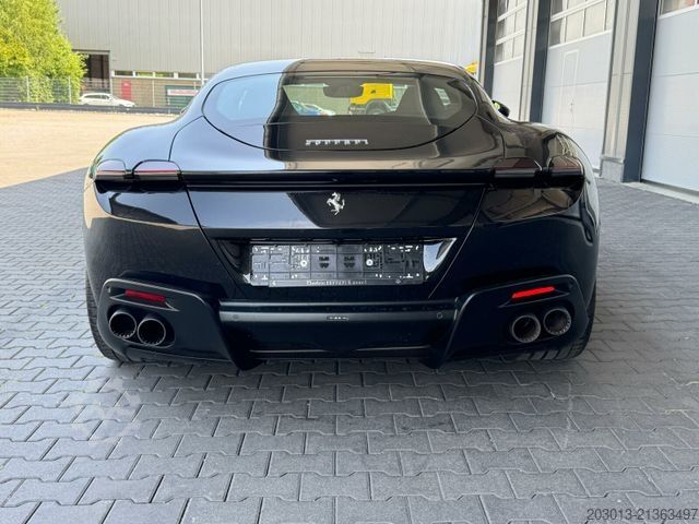 Kombivan FERRARI Roma Coupe Schwarz