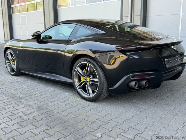Kombivan FERRARI Roma Coupe Schwarz