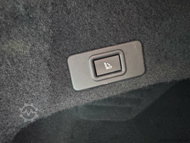 Kombivan FERRARI Roma Coupe Schwarz