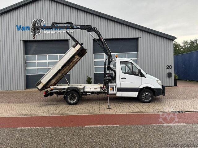 Kamion za otkači Mercedes-Benz 513 CDI, Crane Hiab 022-2 kipper