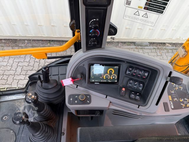 Graaflaadmachine JCB 3CX Plus / 2022 BJ / 3.633 H / 81 KW