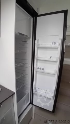 Caravana semiintegrada BÜRSTNER Lineo T 690 G