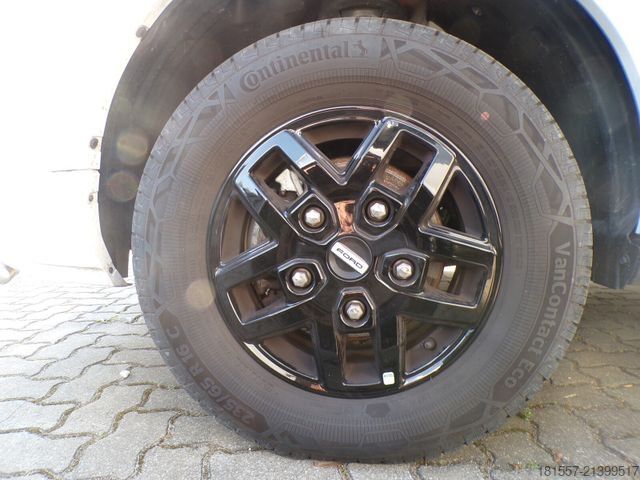 Caravana semiintegrada BÜRSTNER Lineo T 700