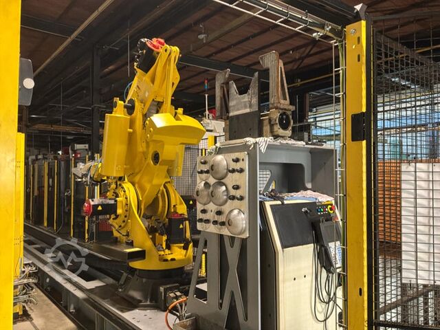  Fanuc M-900iB/700