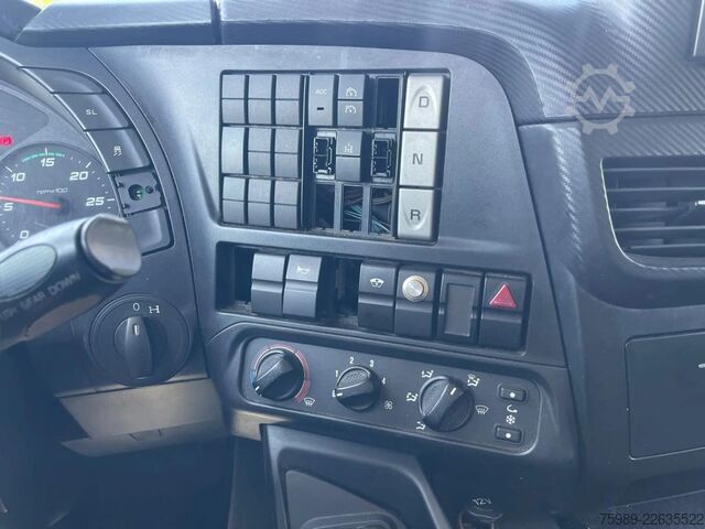Transporte refrigerado/congelado Iveco Stralis 270 CNG! 294094 km!!  9.05 m long body!...