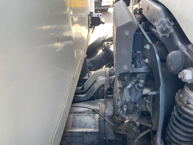 Transporte refrigerado/congelado Iveco Stralis 270 CNG! 294094 km!!  9.05 m long body!...