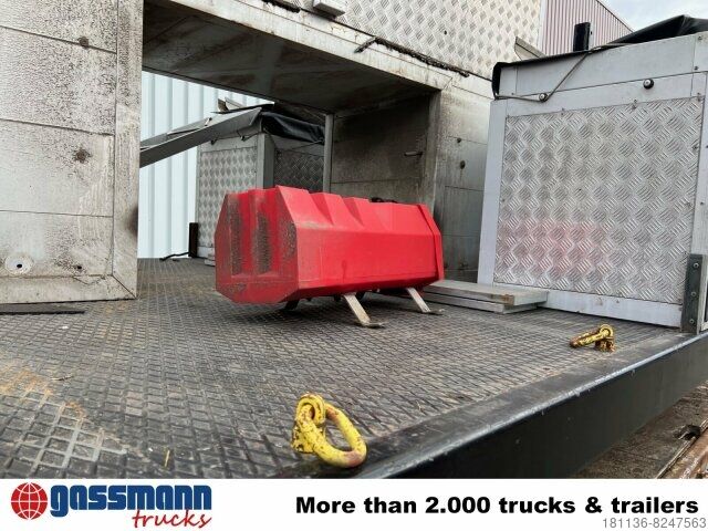 Camion plateau  Pritschenaufbau mit Staukästen