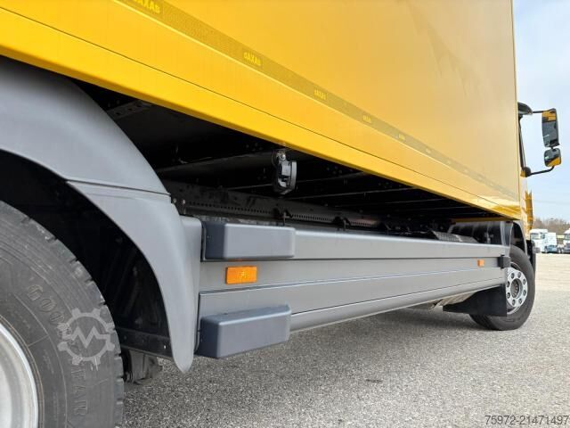 Skříňový nákladní automobil  Atego 1224 L