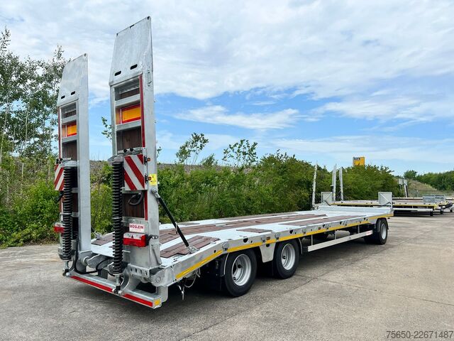 Low loader trailer Möslein T 3-8,20 P VB H1  3 Achs Tieflader mit gerader Ladefläche 8,20 m, Neufahrzeug