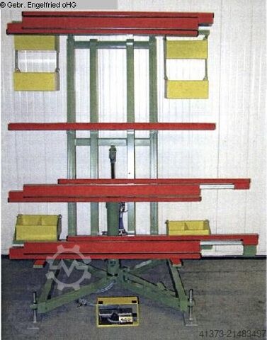 Estación de ensamblaje de ventanas RUCHSER Holzfenster-Fertigung Montage