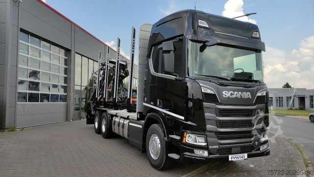 Houttransportwagen SCANIA R590 6x4 Schemel/Kran TAJFUN LIV oder EPSILON