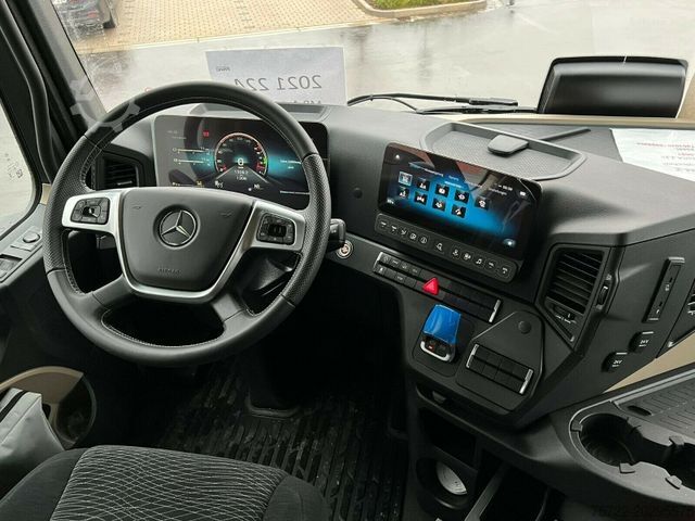 Autolaadkraan MERCEDES-BENZ ACTROS 2548/CONTAINERPRITSCHE/KRAN FASSI F545