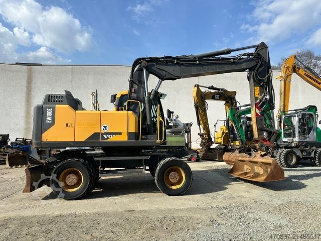 Mobiele graafmachine VOLVO EW 180 E