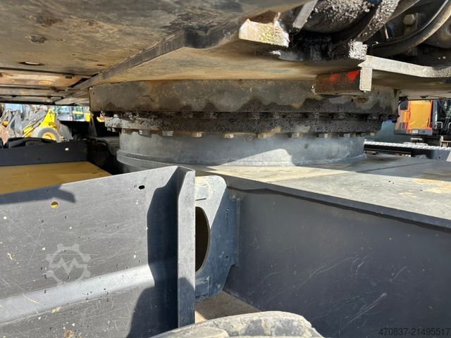 Mobiele graafmachine VOLVO EW 180 E