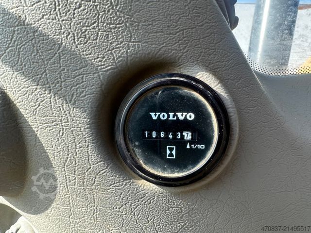 Mobiele graafmachine VOLVO EW 180 E