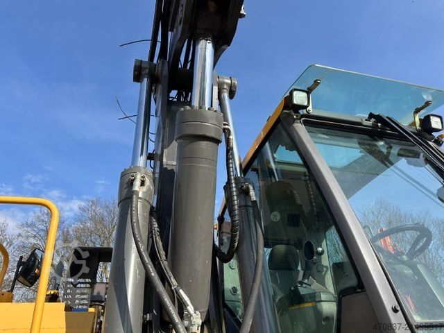 Mobiele graafmachine VOLVO EW 180 E