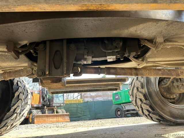 Mobiele graafmachine VOLVO EW 180 E