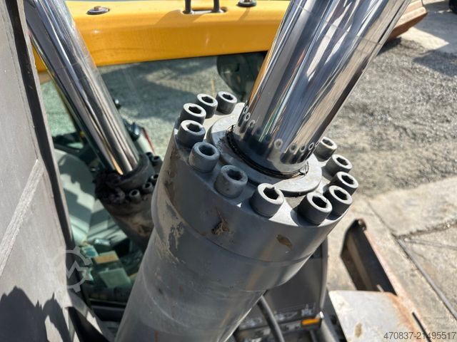 Mobiele graafmachine VOLVO EW 180 E