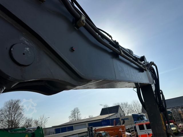 Mobiele graafmachine VOLVO EW 180 E