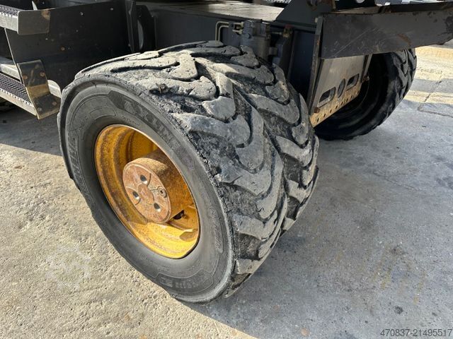 Mobiele graafmachine VOLVO EW 180 E