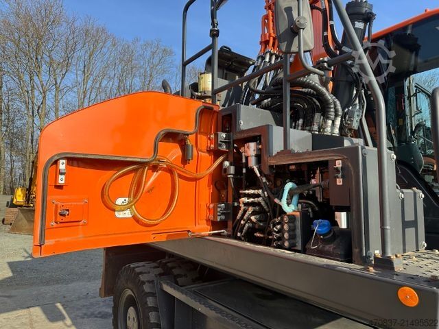 Mobiele graafmachine DOOSAN DX 165W-5 / Rototilt **Löffelpaket**