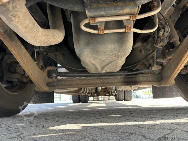 Camión portacoches MAN TGX 26.360 / BaumaschinenTransport / 9 to Rampen