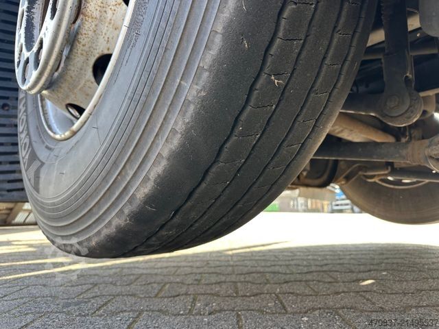 Camión portacoches MAN TGX 26.360 / BaumaschinenTransport / 9 to Rampen