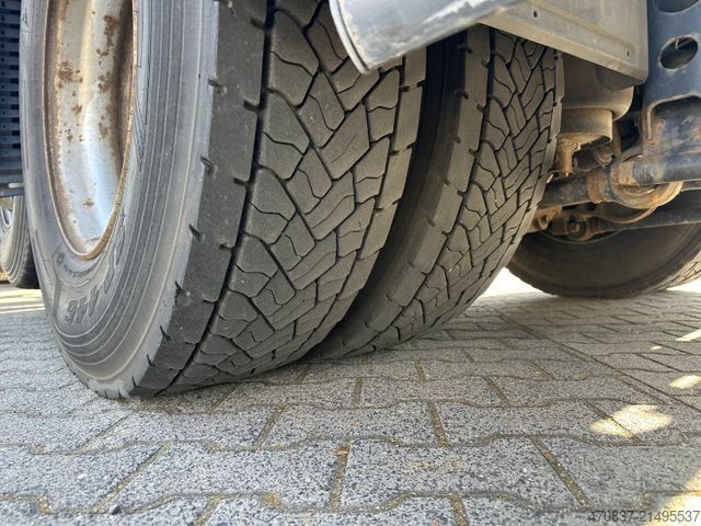 Camión portacoches MAN TGX 26.360 / BaumaschinenTransport / 9 to Rampen