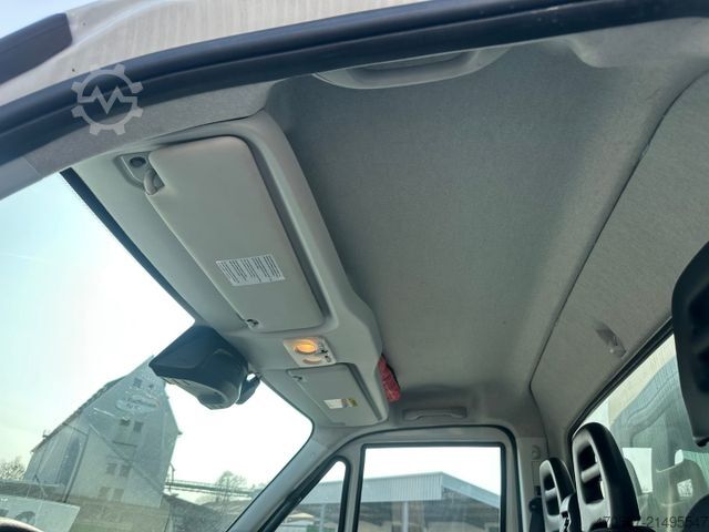 Driezijdige kipper bestelwagen IVECO Daily 65C18 / 3 Seitenkipper